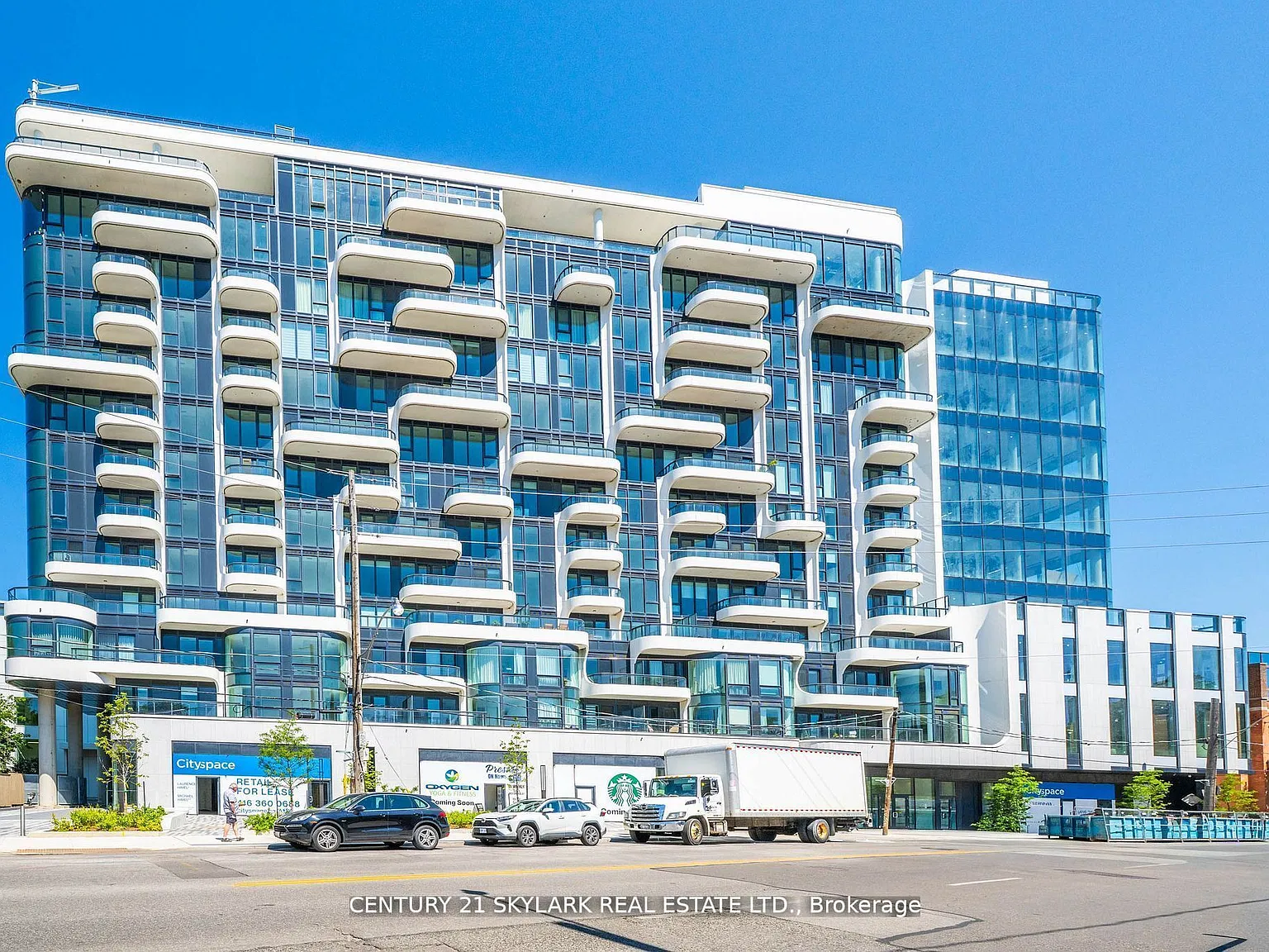 3 bed, $5,500 — Photo 1