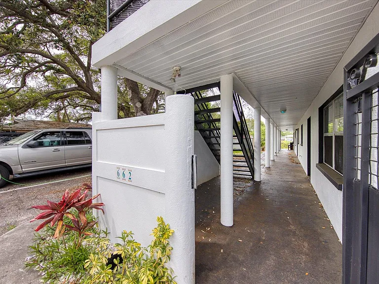 662 Union St #1A — Photo 4