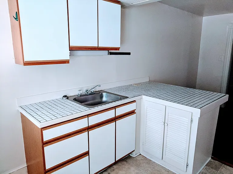 3312 Ellwood Ave.* — Photo 10