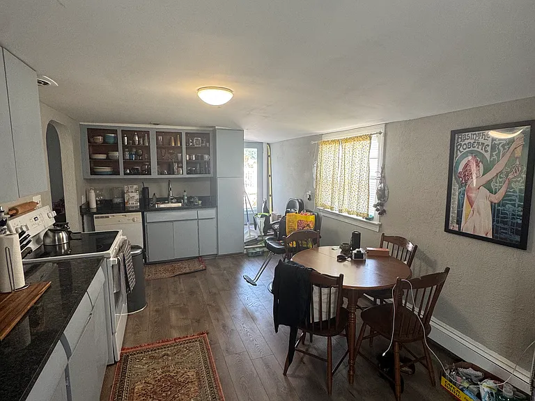 39 Adams St #3 — Photo 2