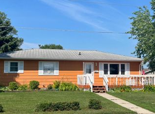 1520 11th Ave SW, Jamestown, ND 58401