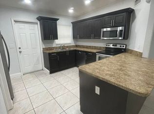 521 Brown Rd, Lake Worth, FL 33462