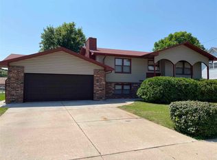 2120 W Philip Ave, North Platte, NE 69101