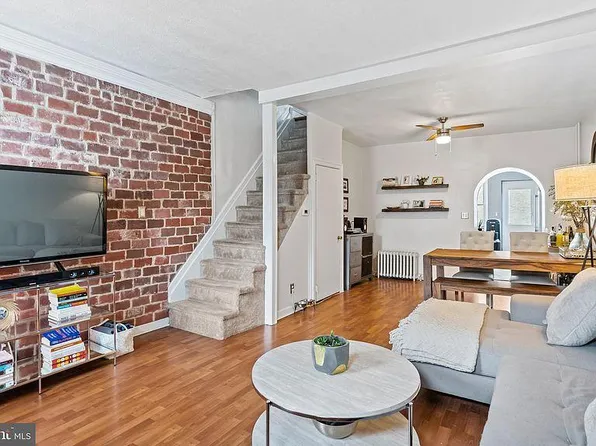 133 Pensdale St, Philadelphia, PA 19127