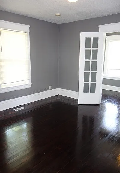 90 Winifred St W — Photo 12