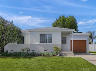 17826 Rhoda St, Encino, CA 91316