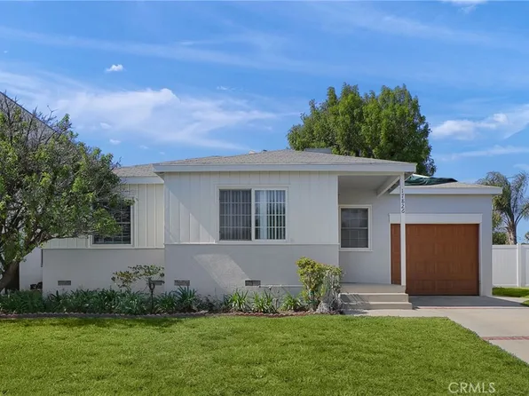 17826 Rhoda St, Encino, CA 91316