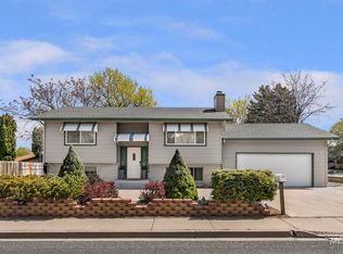 998 Locust St N, Twin Falls, ID 83301