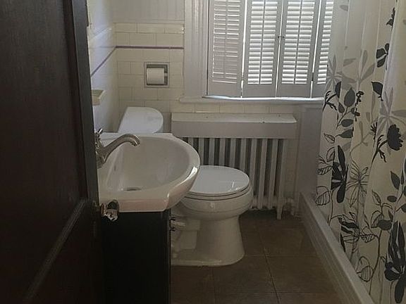 3rd image of 21 Woodland Dr