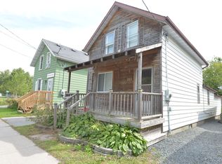 713 Chamberlain St, Peterborough, ON K9J4M2