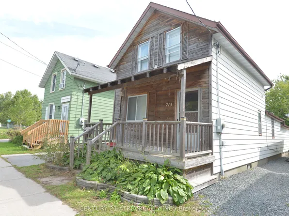 713 Chamberlain St, Peterborough, ON K9J 4M2