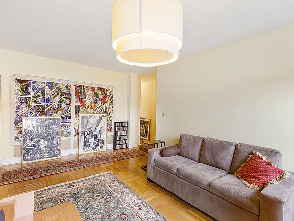 4th image of 48-10 43rd St APT 6H