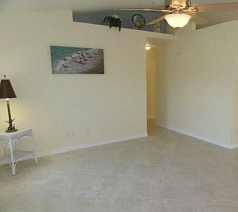 4th image of 1410 SW 29th Ter