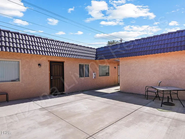 2690 McCulloch Blvd N #1 — Photo 1
