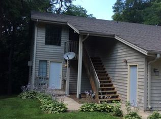 9630 Bagly Dr APT 3, Roscoe, IL 61073