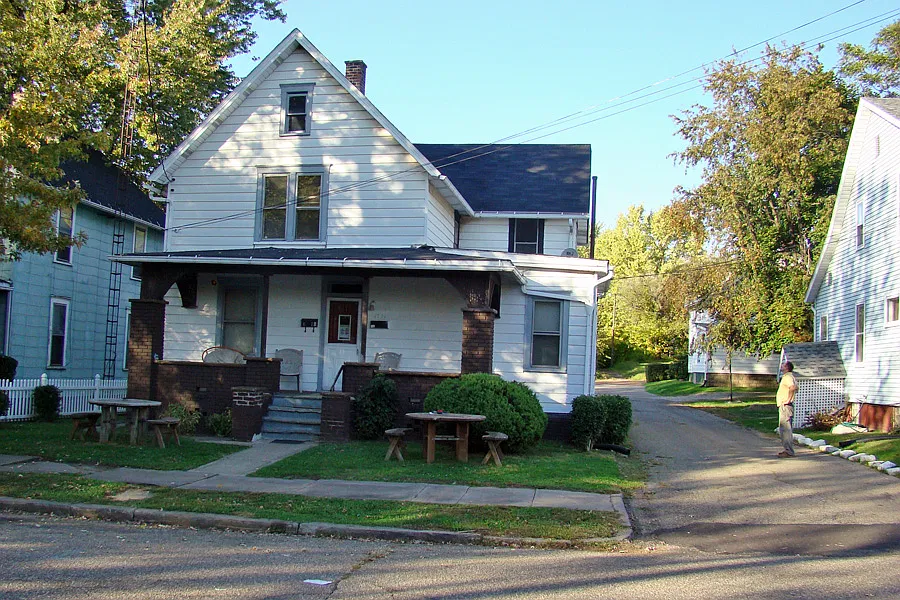 Building Photo 4