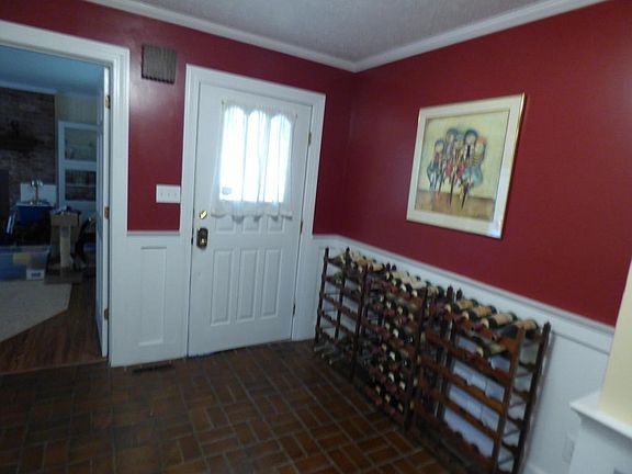 2nd image of 694 Oakley Dr