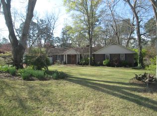 140 Berkeley Rd, Albany, GA 31721