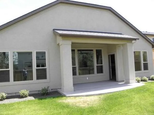 5329 N Mitchum Ave, Meridian, ID 83646