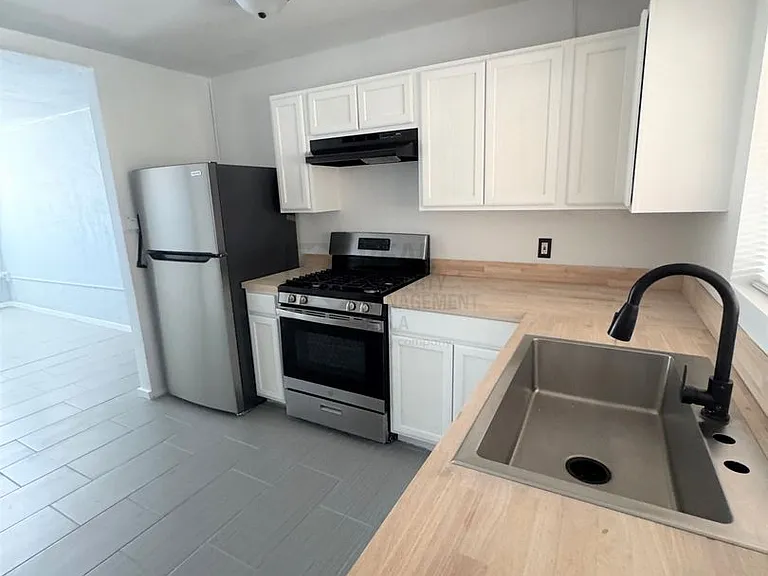 West Limited Ave- Taylor — Photo 8