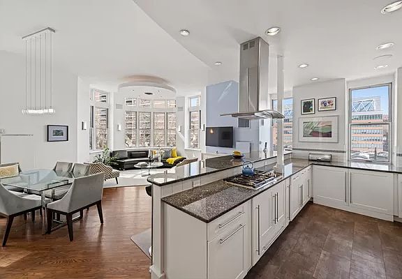2nd image of 117 Beekman St #3CD