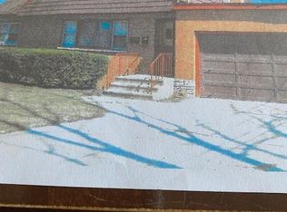 713 S Gretta Ave #1, Waukegan, IL 60085