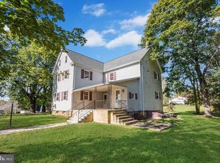 14721 Manor Rd, Phoenix, MD 21131