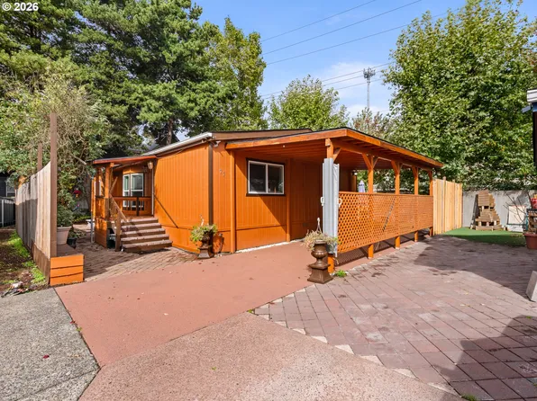 8300 NE Quatama St #77, Beaverton, OR 97006