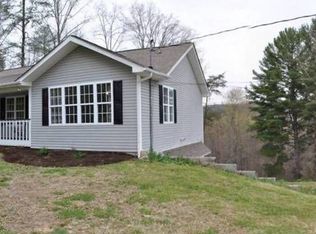 617 Island Ford Rd, Rocky Top, TN 37769