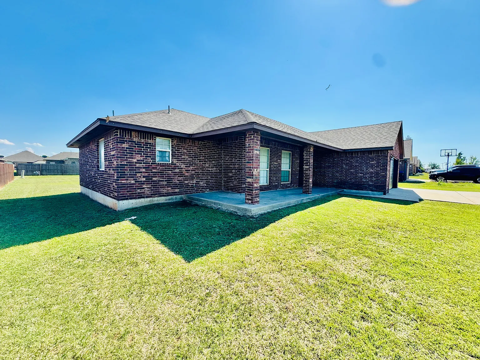 3 bed, 1487 sqft, $1,800 — Photo 3