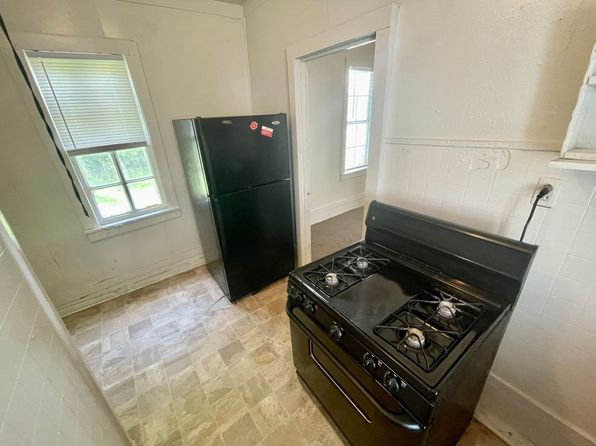 1823 Texas St, Beaumont, TX 77703