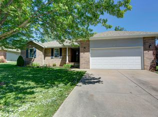 3012 N 30th St, Ozark, MO 65721