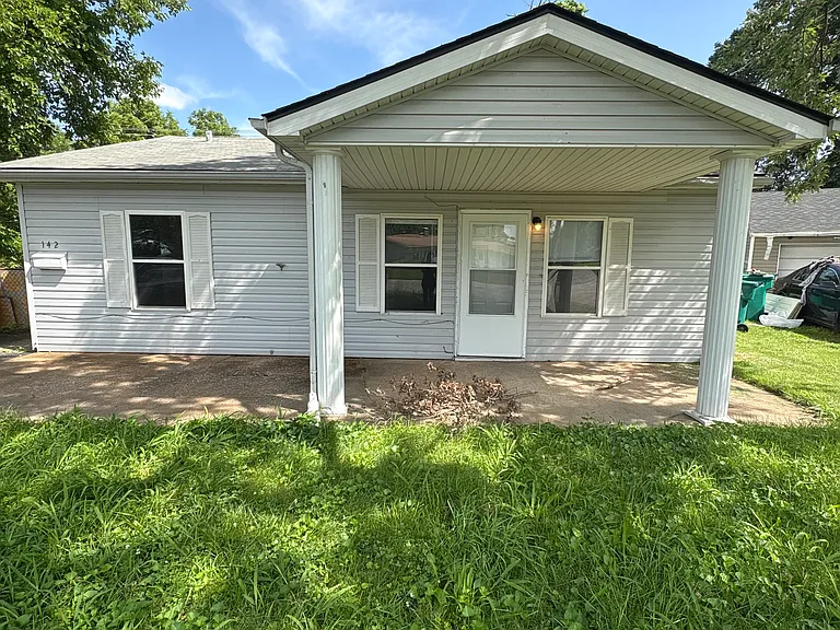 142 Saint Barbara Ln — Photo 1