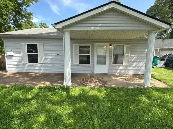 142 Saint Barbara Ln, Cahokia, IL 62206