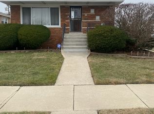 372 Bensley Ave, Calumet City, IL 60409