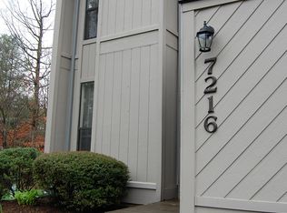 7216 Woods Crossing Dr, Roanoke, VA 24018