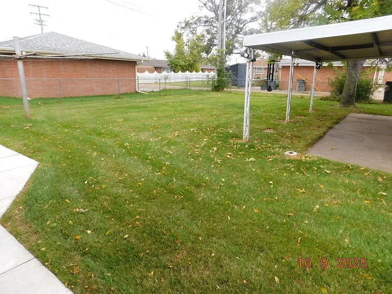 1720 Short St — Photo 25