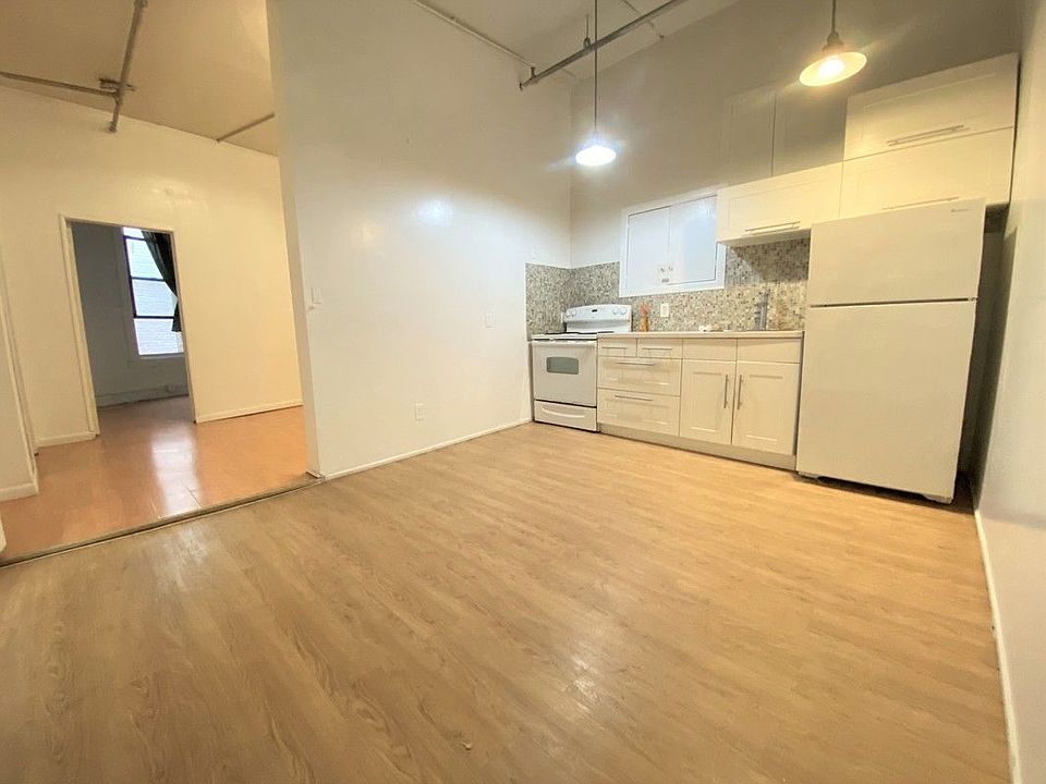 1st image of 27 W 27th St Ste 2
