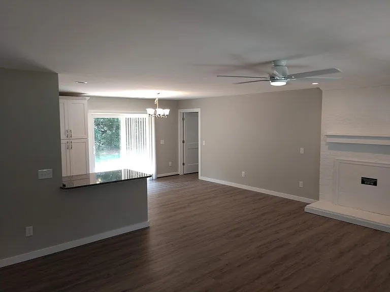 2729 Brookwood Dr — Photo 6