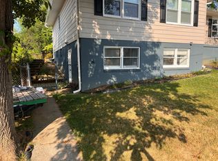 111 4th St, Charles Town, WV