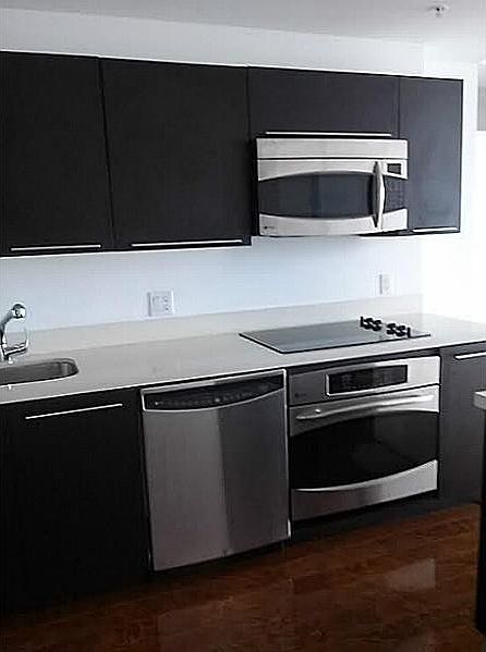 2nd image of 90 SW 3rd St APT 4005