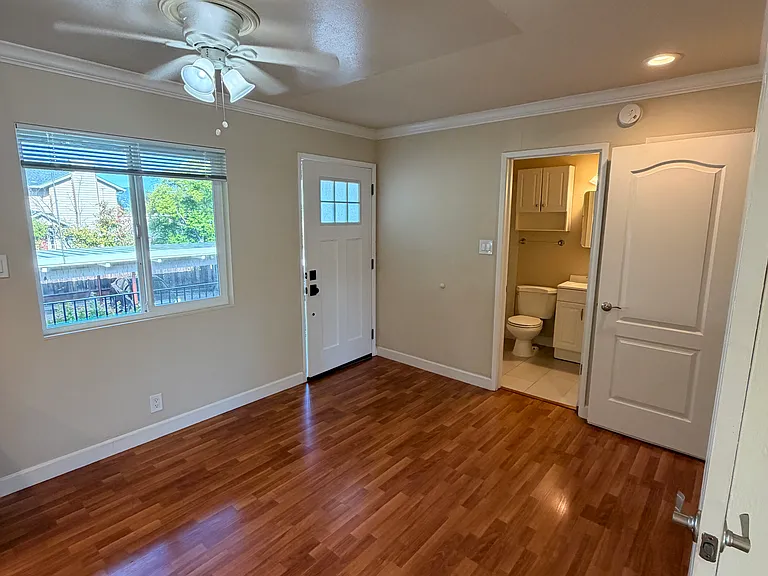 Sunnyvale Terrace Apartments — Photo 16