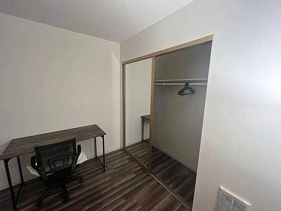 5th image of 12014 Kling St APT 4