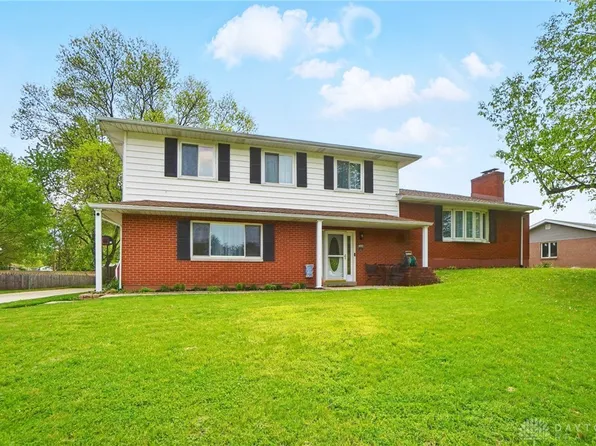 2444 Banyon Dr, Dayton, OH 45431