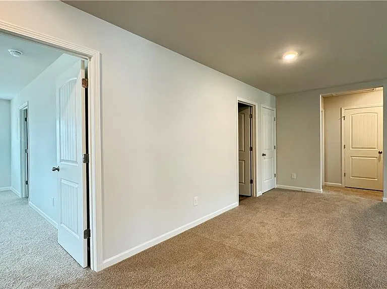 56 Thompson Ridge Ln — Photo 24