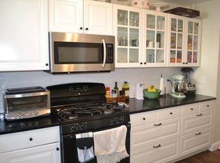 1037 Daly St, Philadelphia, PA 19148