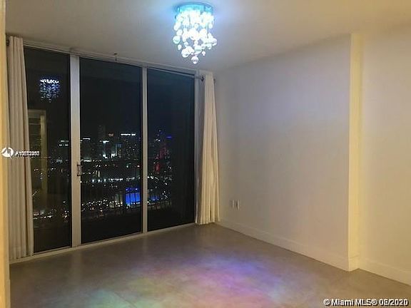 3rd image of 1750 N Bayshore Dr APT 5204
