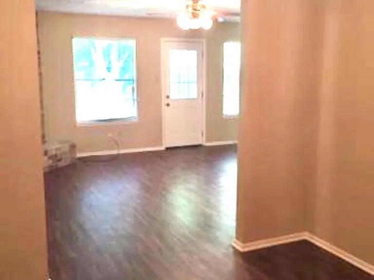 206 Leafwood Cir — Photo 27