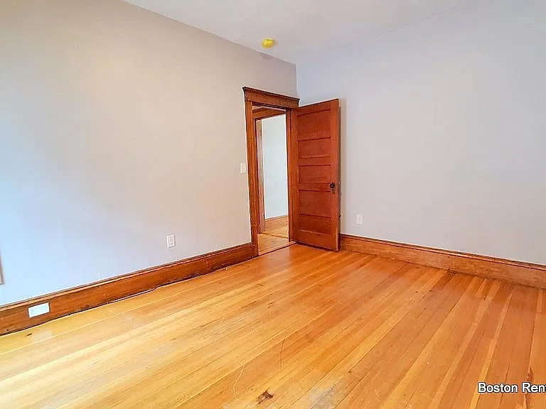 64 Oxford St #2 — Photo 9