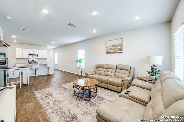 4523 Felsite Ave — Photo 4